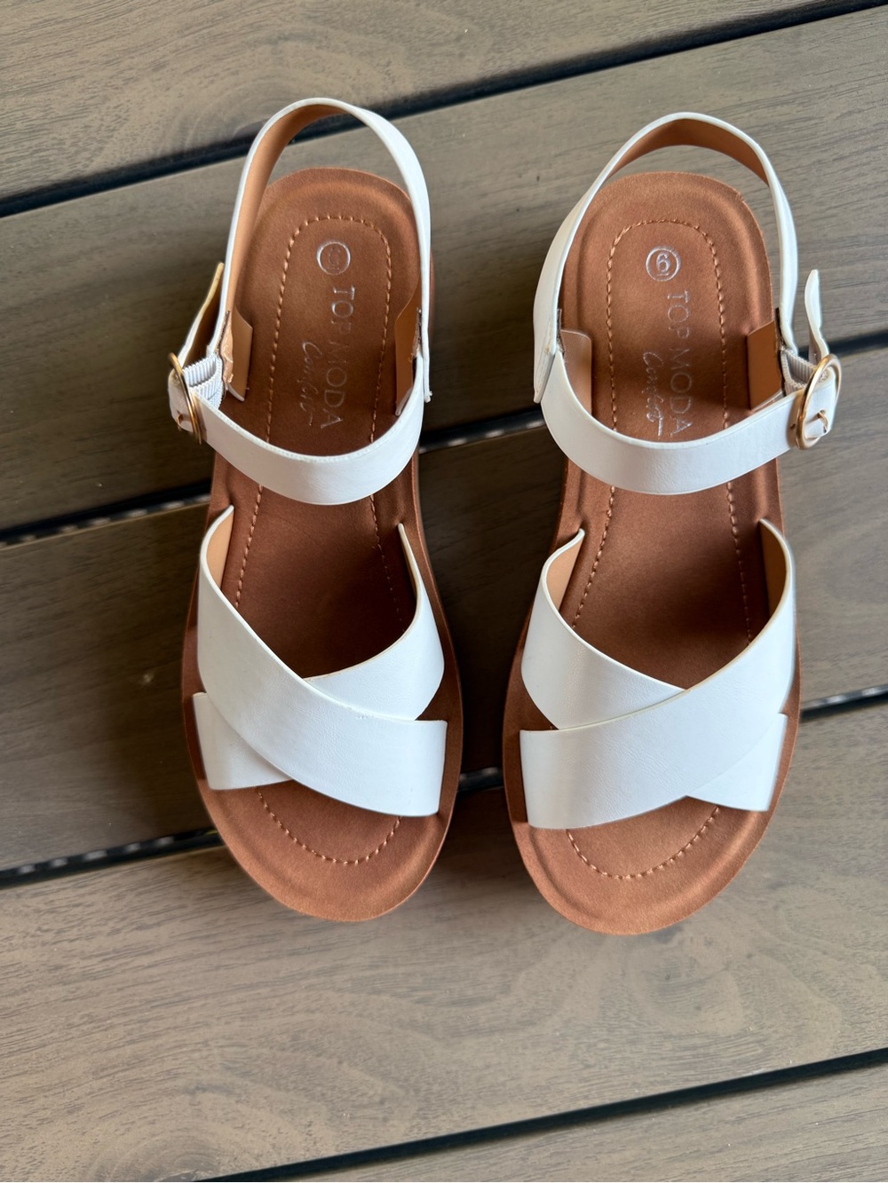 TOP Moda Women’s White Crisscross Ankle Strap Sandals Size 6